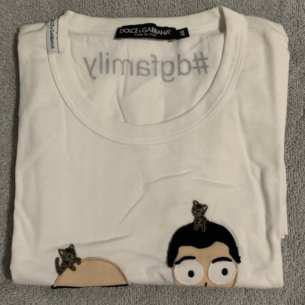 DG white T shirt